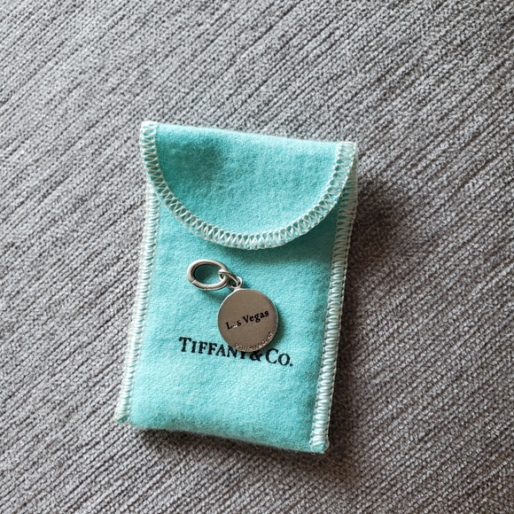 RARE Auth Tiffany & Co. Las Vegas Poker Chip Charm - Picture 5 of 12
